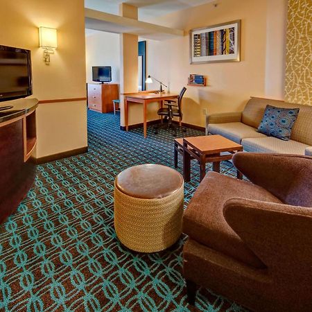 Fairfield Inn & Suites By Marriott Oklahoma City Nw Expressway/Warr Acres Екстер'єр фото