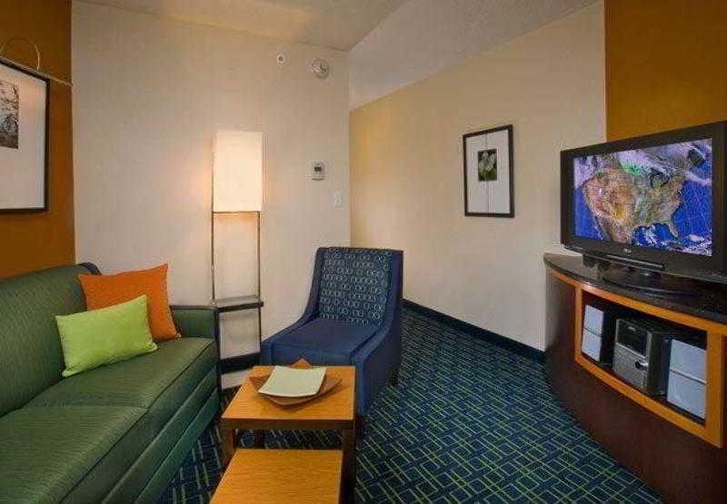 Fairfield Inn & Suites By Marriott Oklahoma City Nw Expressway/Warr Acres Екстер'єр фото