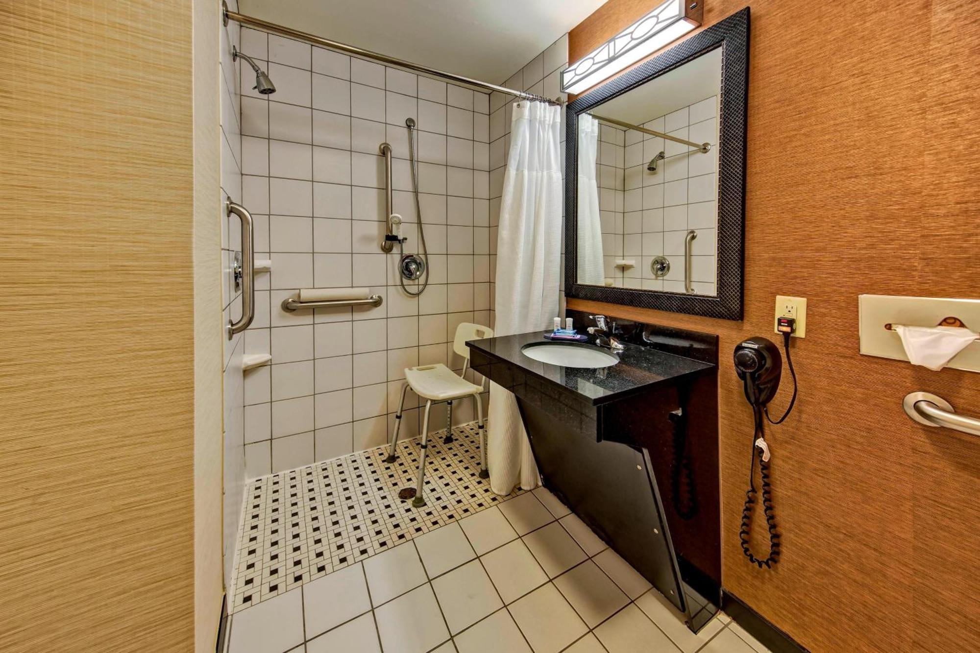 Fairfield Inn & Suites By Marriott Oklahoma City Nw Expressway/Warr Acres Екстер'єр фото