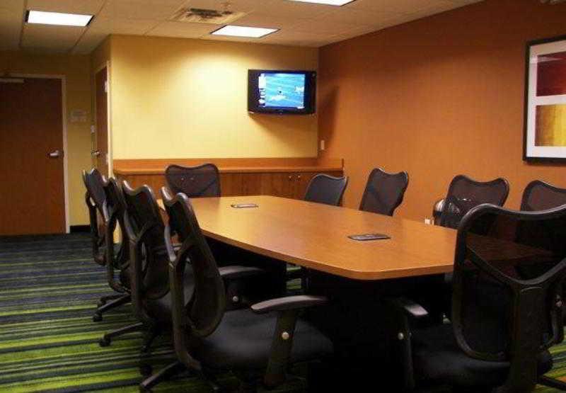 Fairfield Inn & Suites By Marriott Oklahoma City Nw Expressway/Warr Acres Бізнес фото