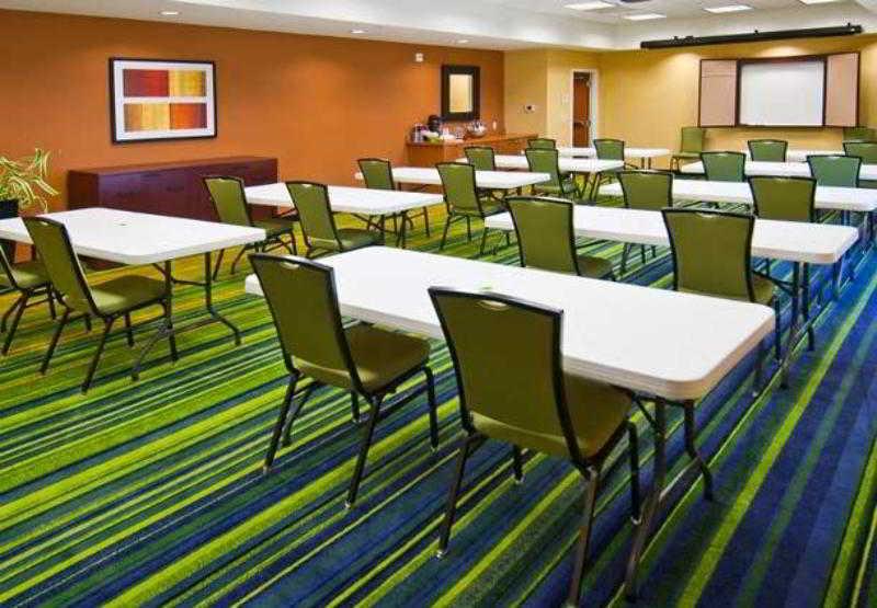Fairfield Inn & Suites By Marriott Oklahoma City Nw Expressway/Warr Acres Бізнес фото