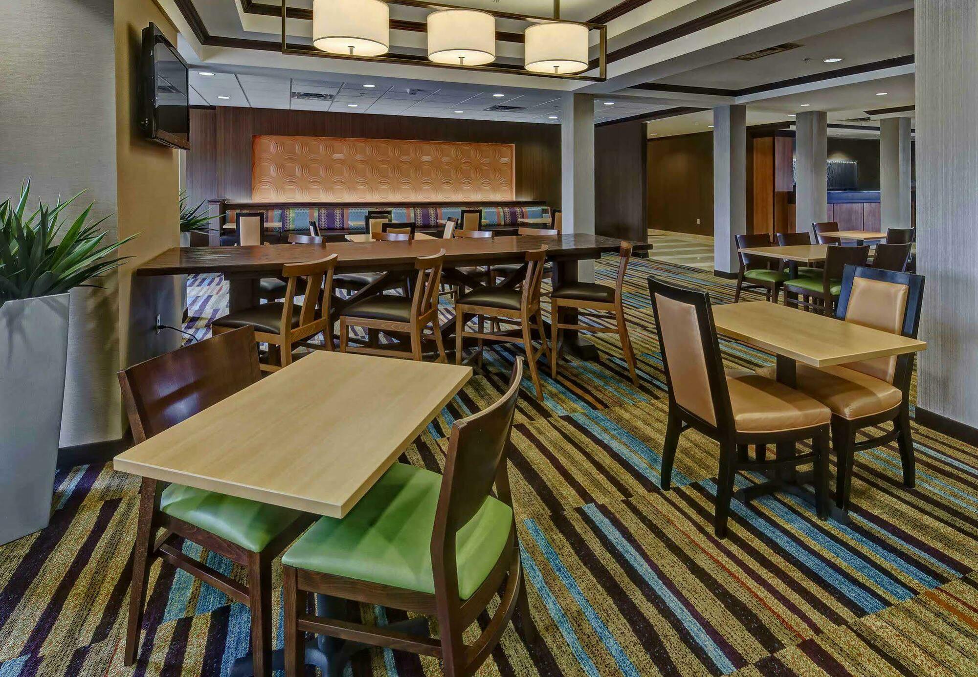 Fairfield Inn & Suites By Marriott Oklahoma City Nw Expressway/Warr Acres Екстер'єр фото